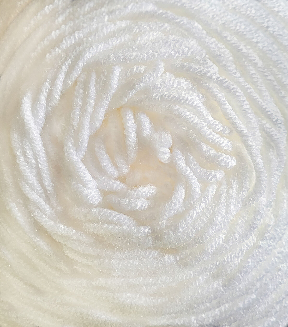 Arteza Premium 359yds Worsted Acrylic Yarn 4 Bundle - Image 2